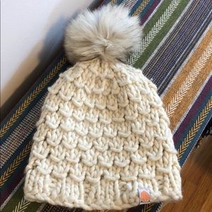 STIK • Shit That I Knit • fur Pom beanie!